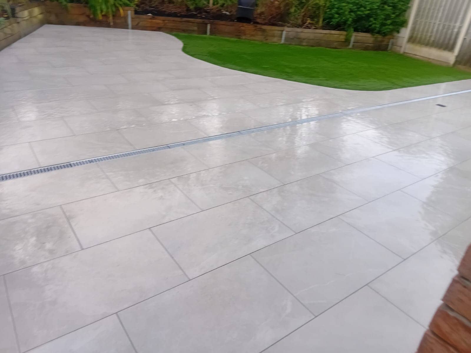 beige paving slabs
