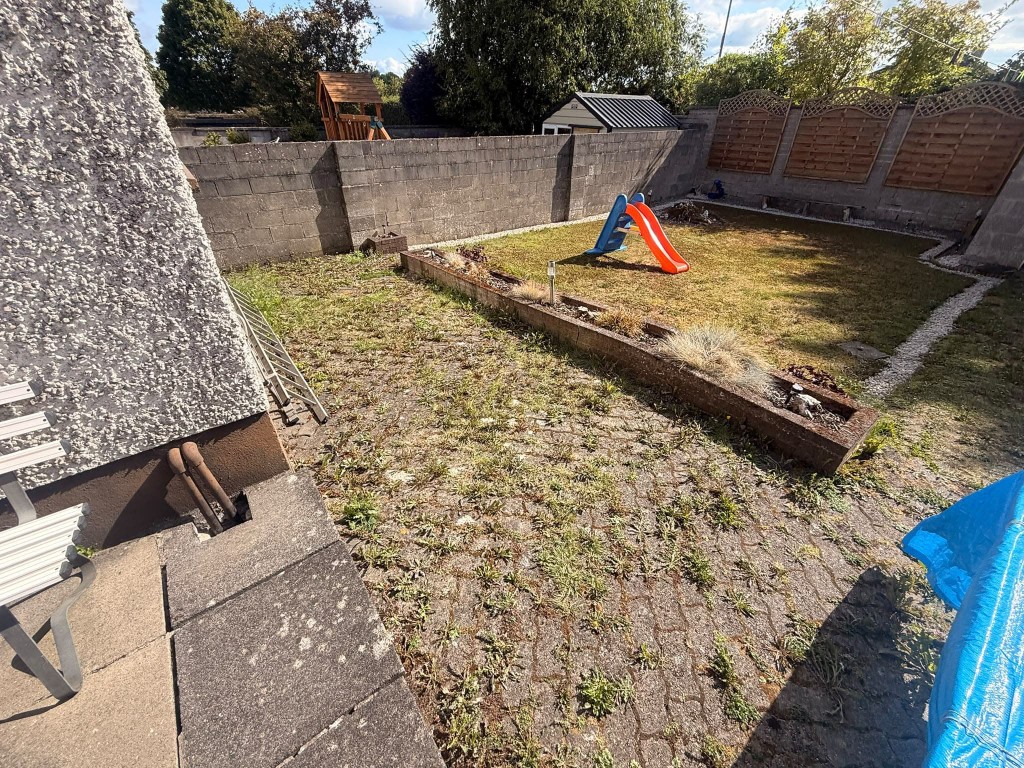 garden wall with paving