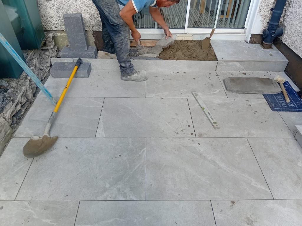 patio with steps